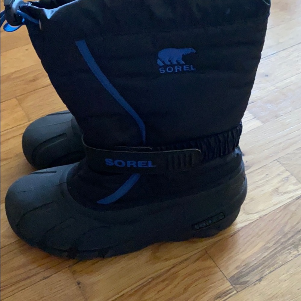 Sorel barely worn boots - Picture 1 of 3